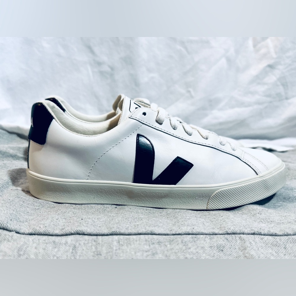 Veja Esplar Sneaker Women’s Size 10 New w/o Box